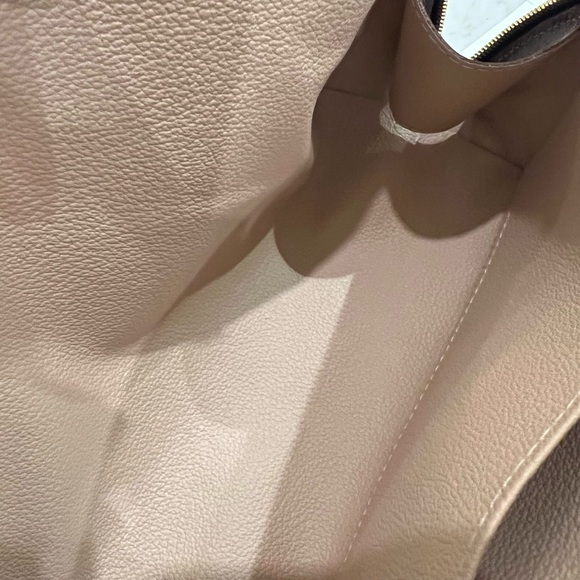 Louis Vuitton Monogram Demi Ronde GM Cosmetic Pouch - Picture 5 of 11